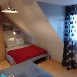 D'hotes Les Mesanges فندق مبيت وإفطار *