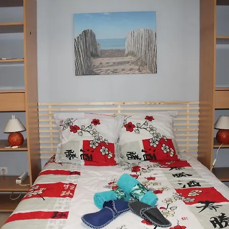 D'hotes Les Mesanges Bed & Breakfast